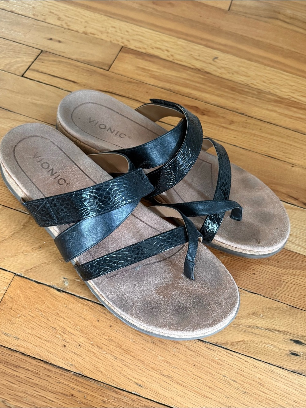 Vionic Black Cross-Strap Adjustable Slide Sandals